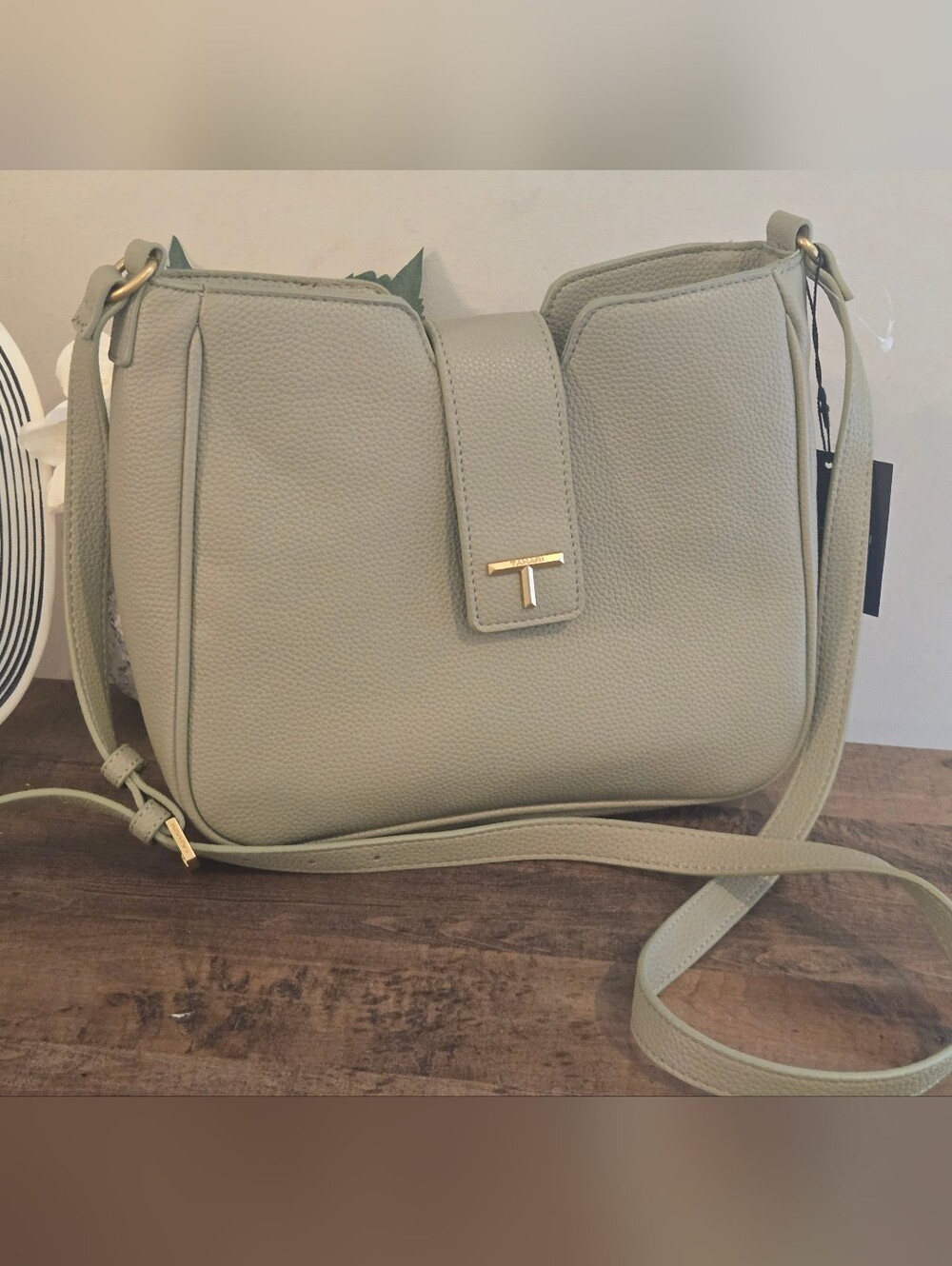 TAHARI Flap Crossbody Bag Orchard Green